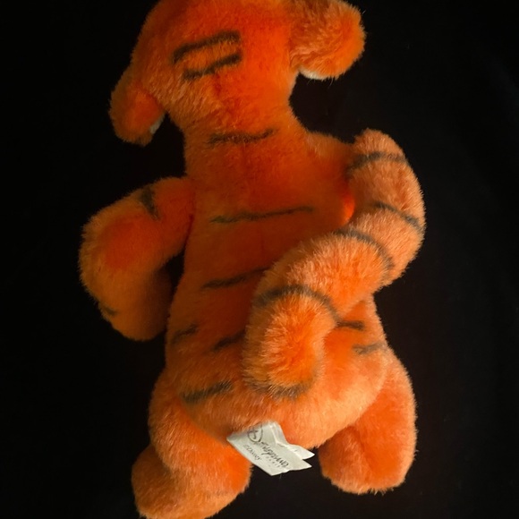 Vintage Tigger from Disneyland stuffed animal plush - Picture 6 of 8